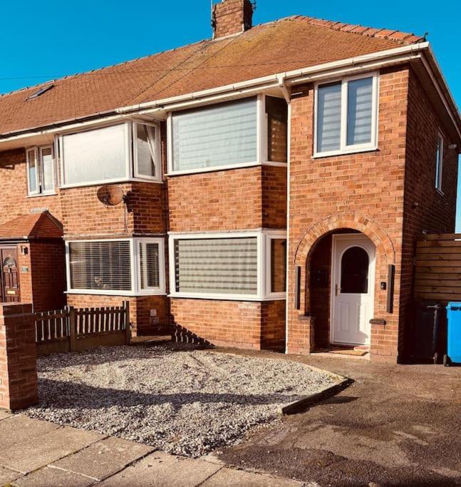 Ggs Holiday Let Poulton-le-Fylde Exterior foto